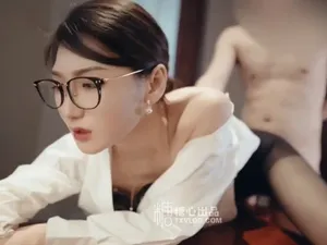 Vào phòng riêng được cấp trên nữ dam dang mút của quý cho